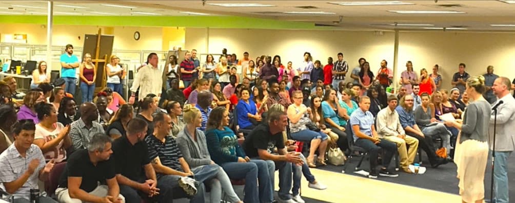 Tom Cummins addressing hundreds of employees on the American Power & Gas floor